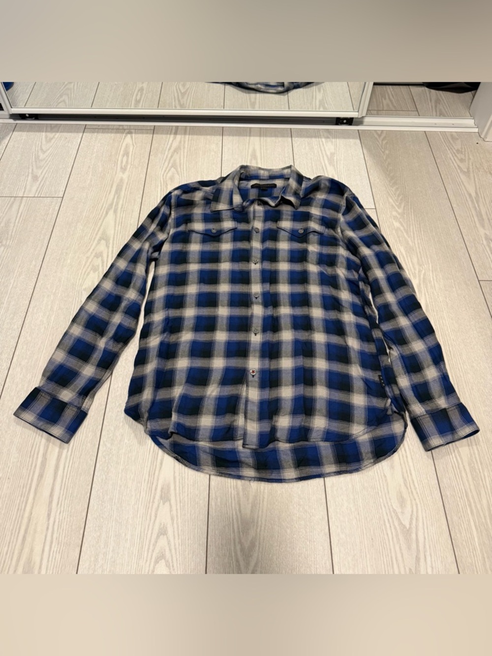 John Varvatos mens small plaid button up shirt blue black long sleeve checkered